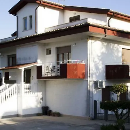 A Casa Di Gio לינה וארוחת בוקר *